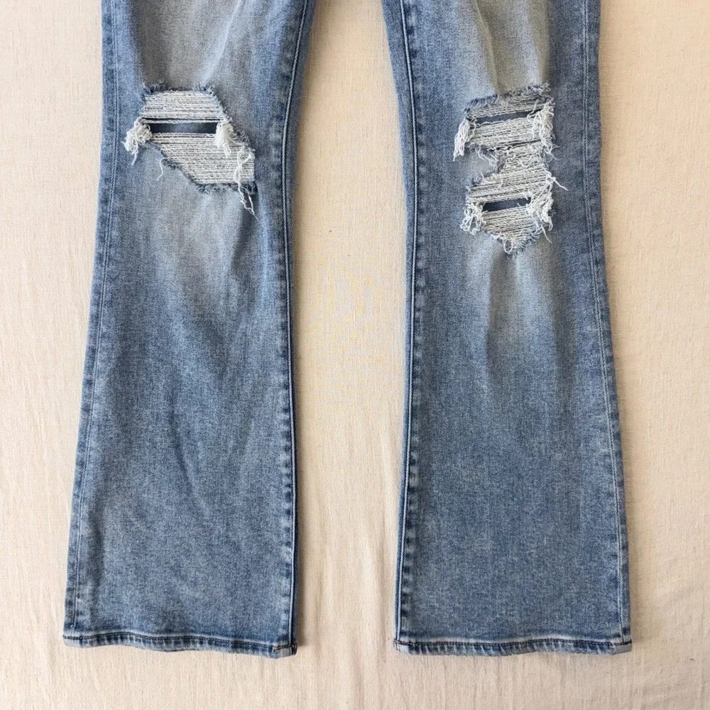 Buckle Black Fit No. 53 Distressed Flare Leg Jeans Womens 27x30 Light Blue